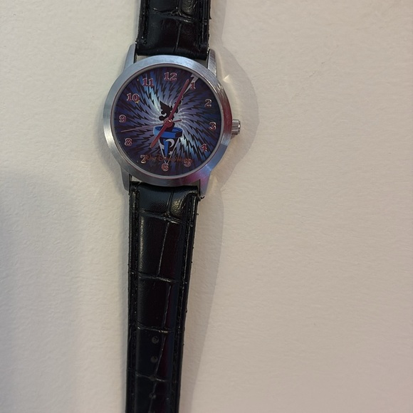 Disney Parks Mickey Mouse Watch Like New - Picture 8 of 8